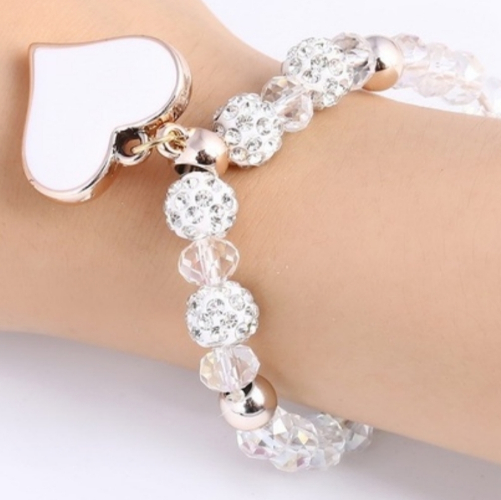 Heart pendant bracelet